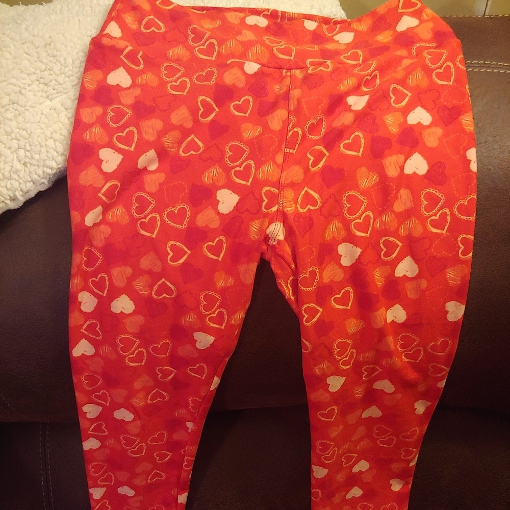 LuLaRoe Valentine's leggings